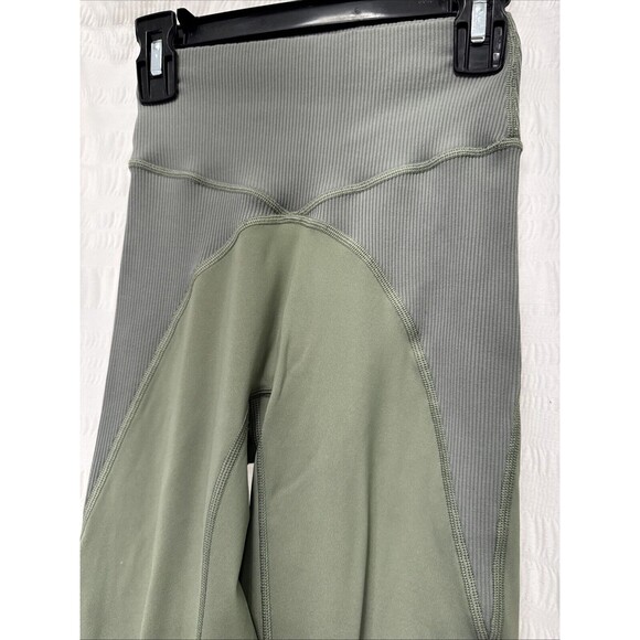 Offline By Aerie 7/8 Leggings Women XS Green Goals Flare High Rise Ribbed Strech - Picture 5 of 7